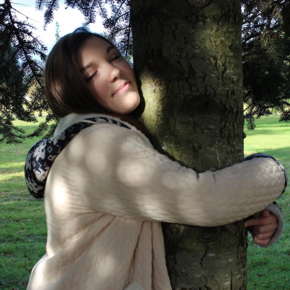 Meet your Posher, Clarissa - Picture 1 of 1